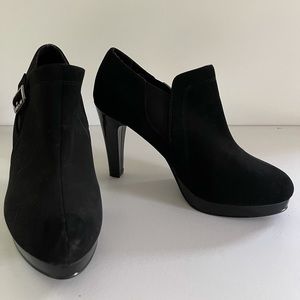 Fioni platform heels